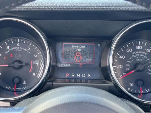 Used 2016 Ford Mustang Premium image 23