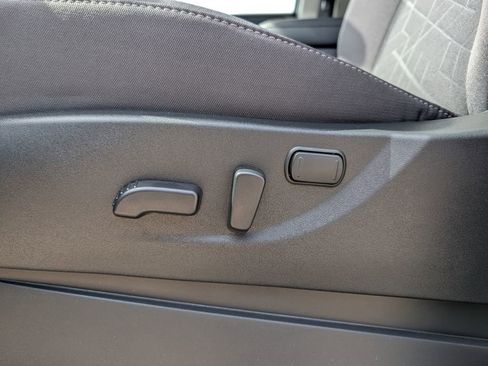 New 2026 Nissan Frontier 4x4 Crew Cab image 15