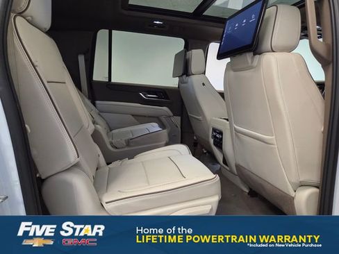 New 2026 GMC Yukon XL Denali w/ Denali Reserve Package AWD/4WD image 16