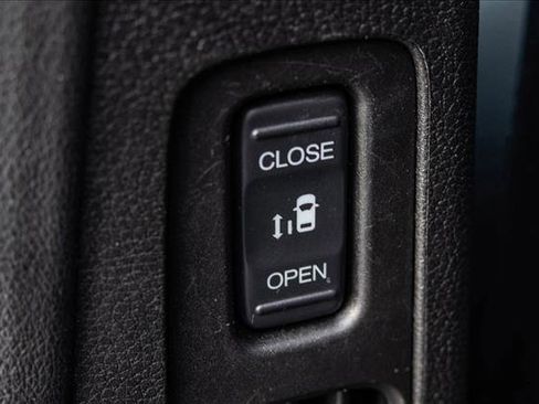 Used 2022 Honda Odyssey Touring image 23