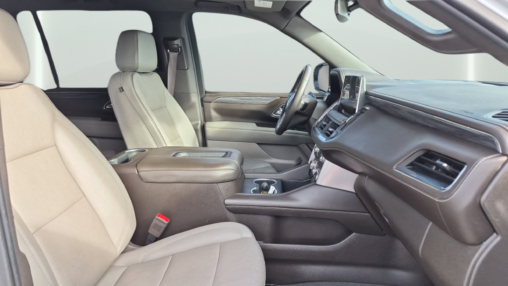 Used 2023 GMC Yukon XL SLT w/ SLT Luxury Package AWD/4WD image 31
