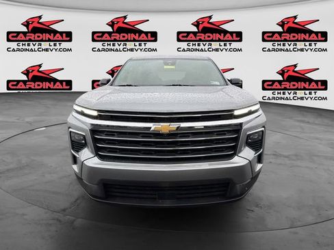 Used 2025 Chevrolet Traverse LT w/ Driver Confidence Package FWD image 11