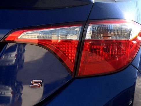 Used 2016 Toyota Corolla S Premium image 9