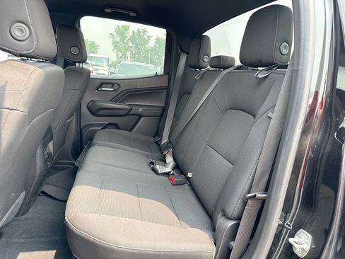 Used 2023 Chevrolet Colorado LT AWD/4WD image 23