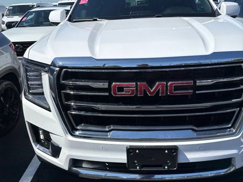 Used 2023 GMC Yukon SLT AWD/4WD image 4