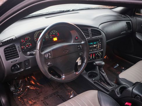 Used 2002 Chevrolet Monte Carlo SS w/ Pace Car Replica Pkg image 26