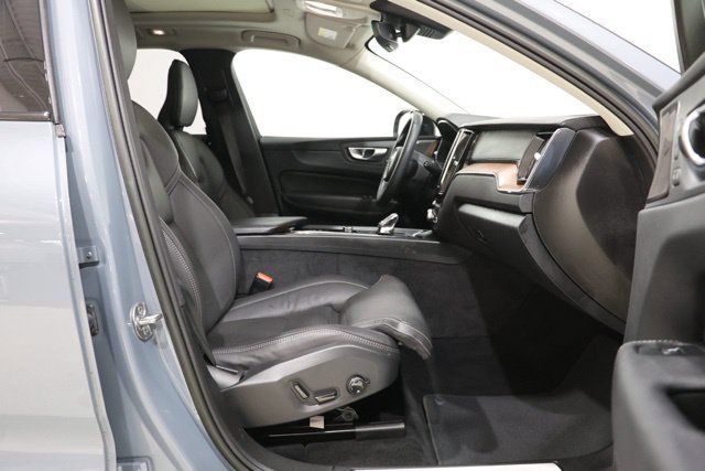 Used 2023 Volvo XC60 T8 Ultimate w/ Climate Package AWD/4WD image 37