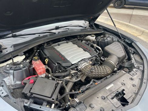 Used 2021 Chevrolet Camaro LT w/ Technology Package RWD image 29