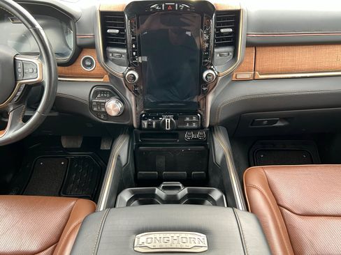 Used 2023 RAM 1500 Limited image 15