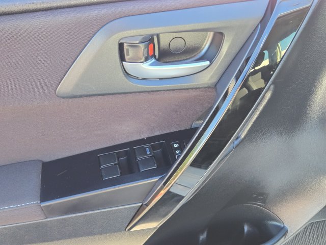 Used 2017 Toyota Corolla iM w/ Carpet Mat Package FWD image 17