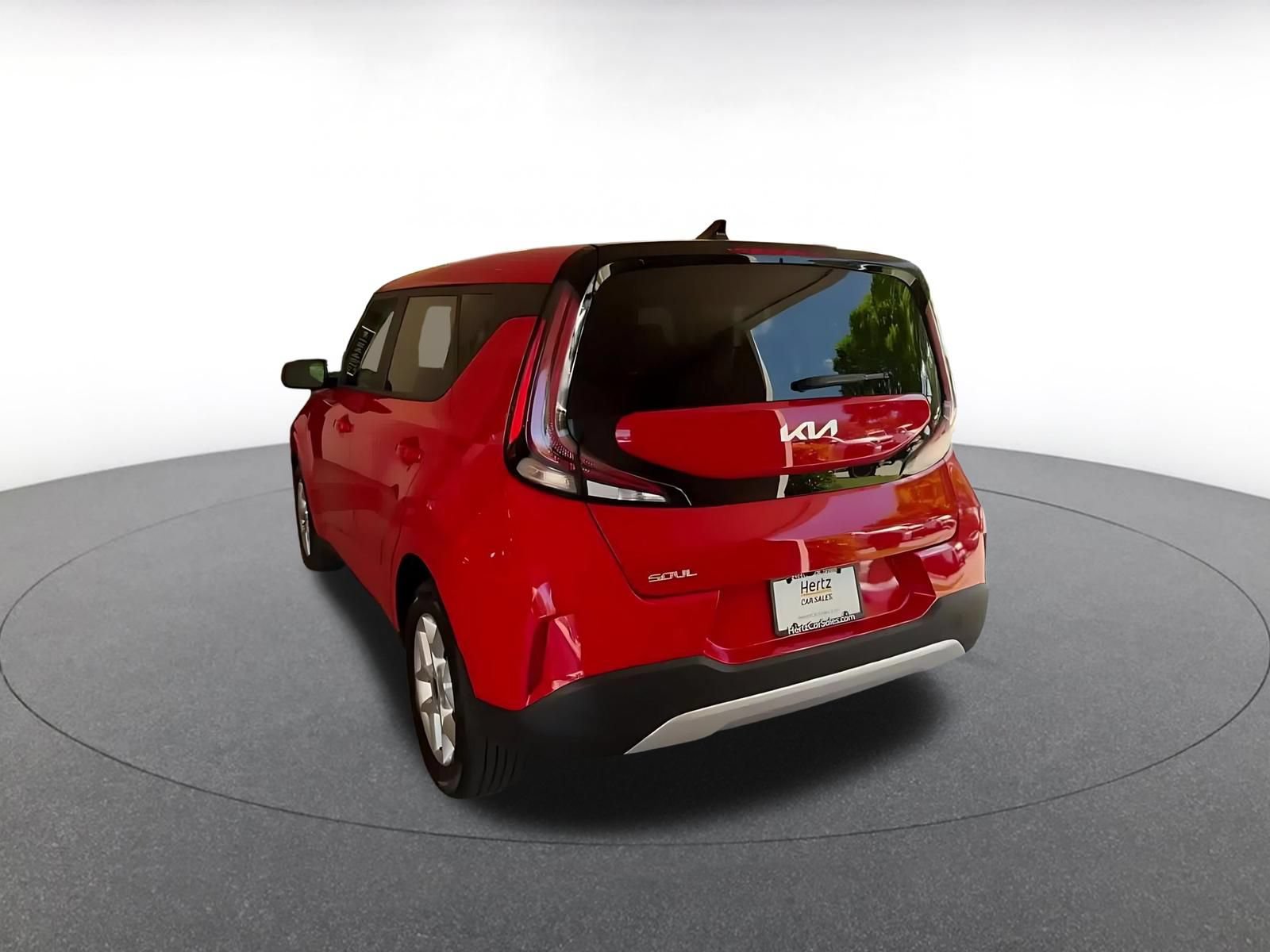 Used 2025 Kia Soul LX w/ LX Technology Package FWD image 9