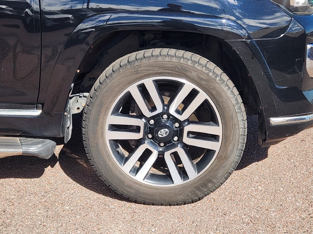 Used 2016 Toyota 4Runner 4WD image 30