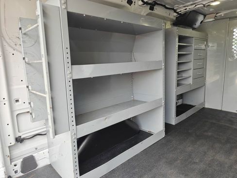 Used 2017 Ford Transit 250 130 Low Roof image 37