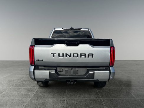 Used 2024 Toyota Tundra Platinum AWD/4WD image 8