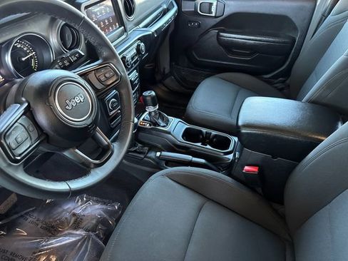 Used 2023 Jeep Wrangler Unlimited image 9