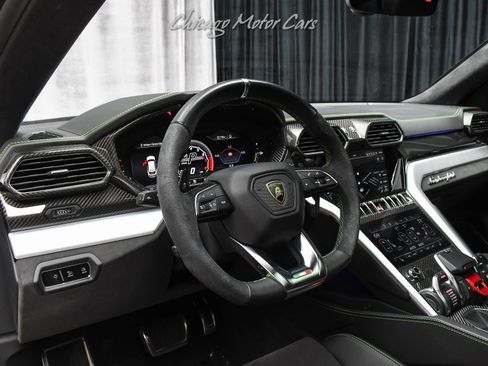 Used 2020 Lamborghini Urus image 8