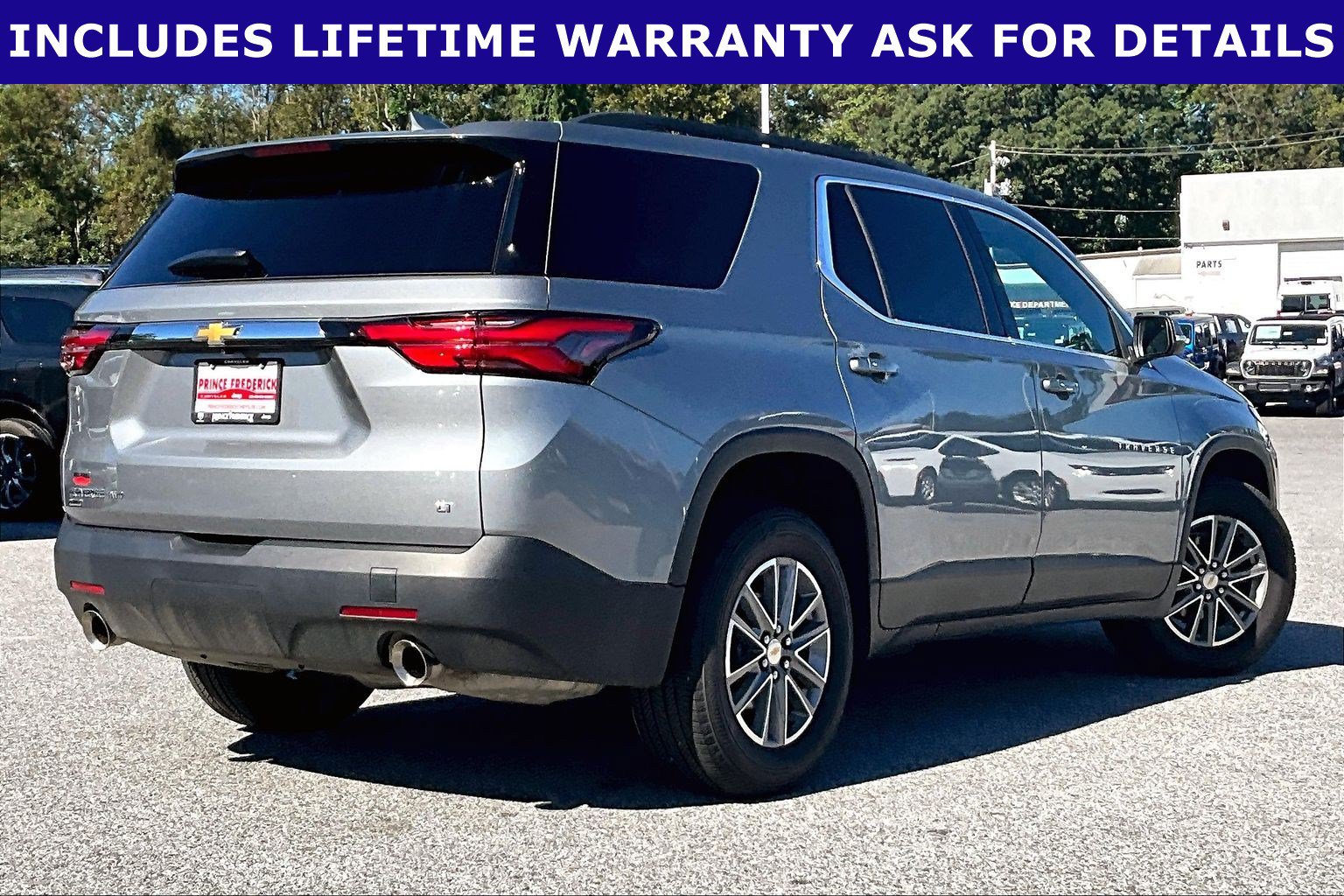 Used 2024 Chevrolet Traverse LT AWD/4WD image 11