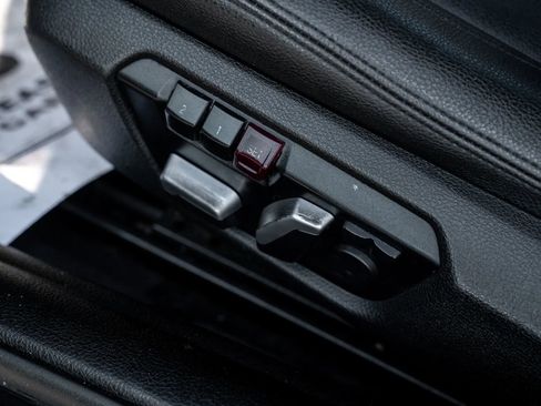 Used 2019 BMW 430i xDrive Coupe w/ Convenience Package image 14