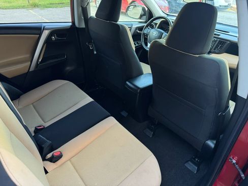 Used 2017 Toyota RAV4 XLE FWD image 27