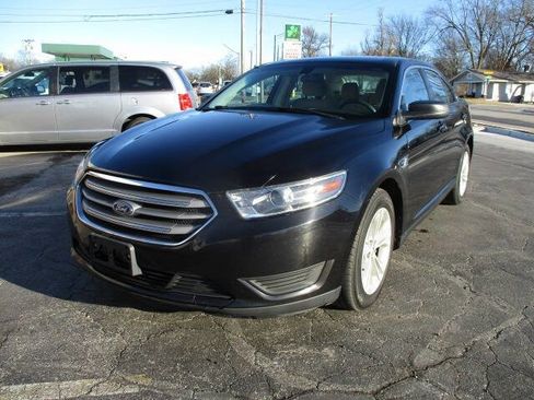 Used 2017 Ford Taurus SE image 20
