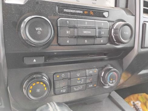 Used 2018 Ford F150 XLT w/ Equipment Group 302A Luxury AWD/4WD image 15