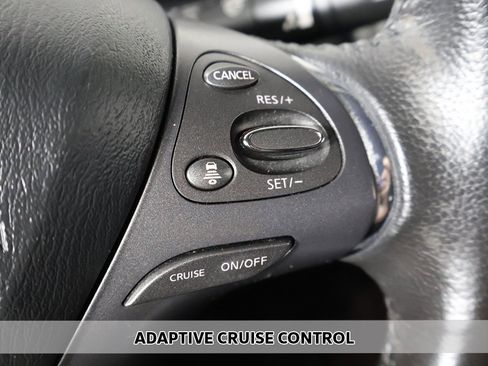 Used 2022 Nissan Murano SV image 3