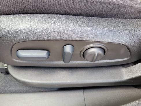 Used 2022 Chevrolet Equinox LT FWD image 16