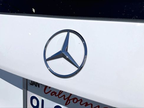 Used 2023 Mercedes-Benz GLB 250 4MATIC image 30