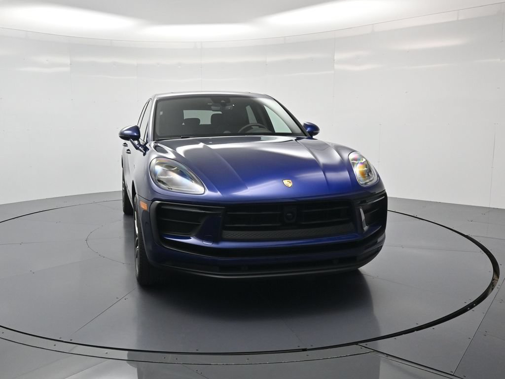 Used 2023 Porsche Macan AWD/4WD image 40