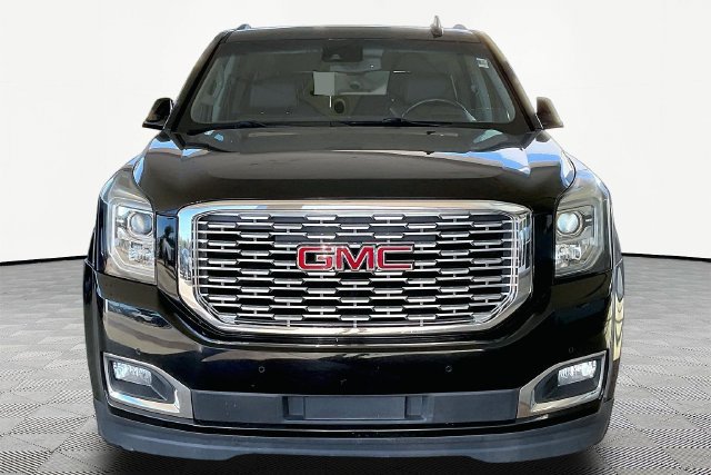 Used 2019 GMC Yukon XL Denali w/ Denali Ultimate Package AWD/4WD image 2
