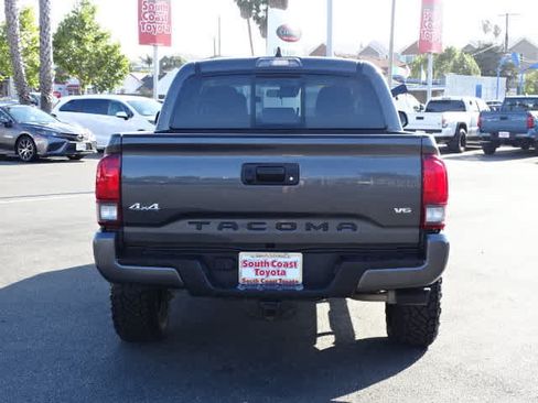 Used 2023 Toyota Tacoma SR AWD/4WD image 13