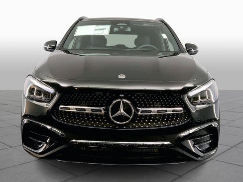 New 2025 Mercedes-Benz GLA 250 4MATIC image 3