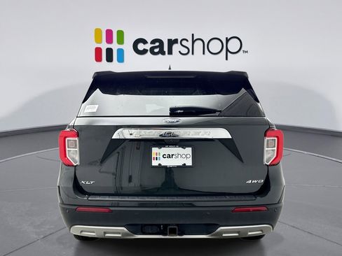 Used 2023 Ford Explorer XLT w/ Equipment Group 202A image 4