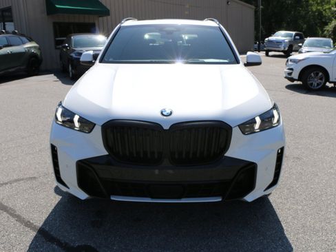Used 2024 BMW X5 sDrive40i w/ M Sport Package RWD image 11