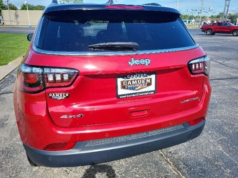 Used 2025 Jeep Compass Limited AWD/4WD image 13