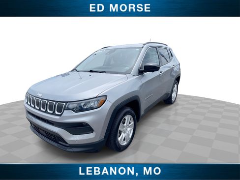 Used 2022 Jeep Compass Latitude w/ Convenience Group AWD/4WD image 4