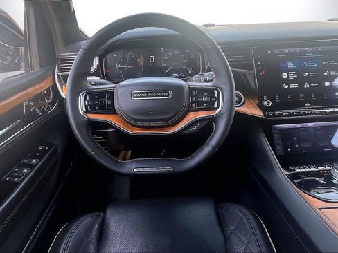 Used 2024 Jeep Grand Wagoneer Series III w/ HD Trailer Tow Package image 12