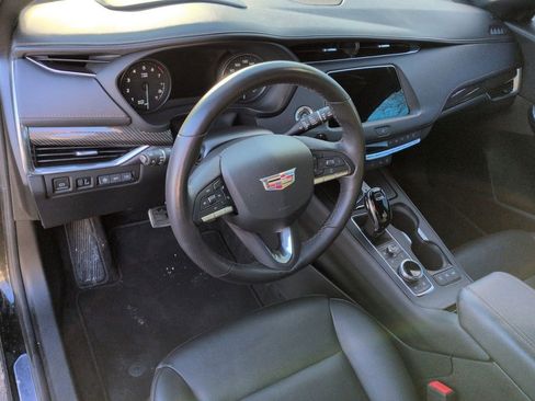 Certified 2023 Cadillac XT4 Sport w/ Technology Package image 2