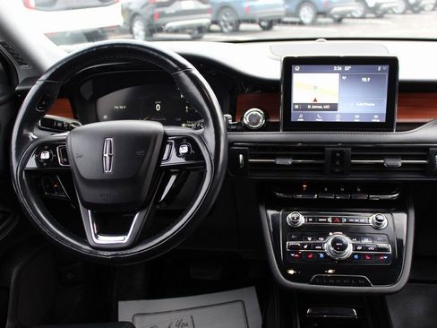 Used 2020 Lincoln Corsair Reserve w/ Equipment Group 202A image 21