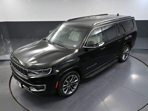 Used 2024 Jeep Wagoneer L Series II w/ Premium Group I image 66