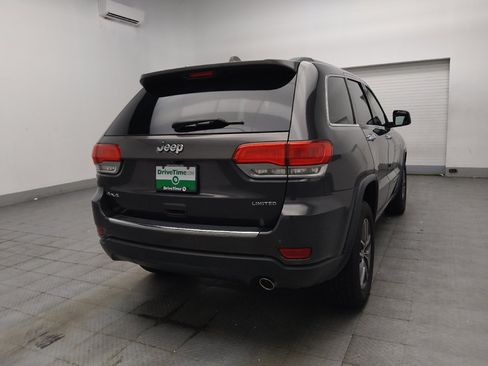 Used 2018 Jeep Grand Cherokee Limited AWD/4WD image 9