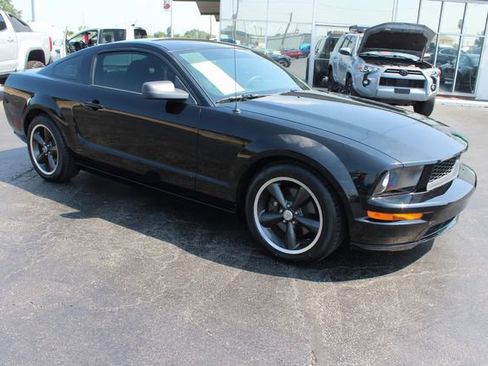Used 2008 Ford Mustang GT Premium RWD image 18