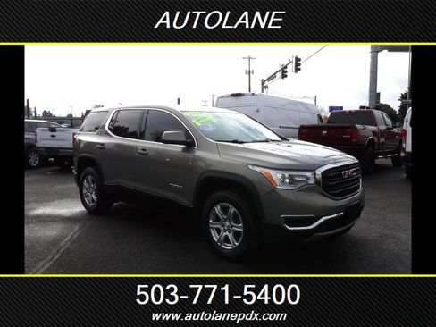Used 2019 GMC Acadia SLE image 3