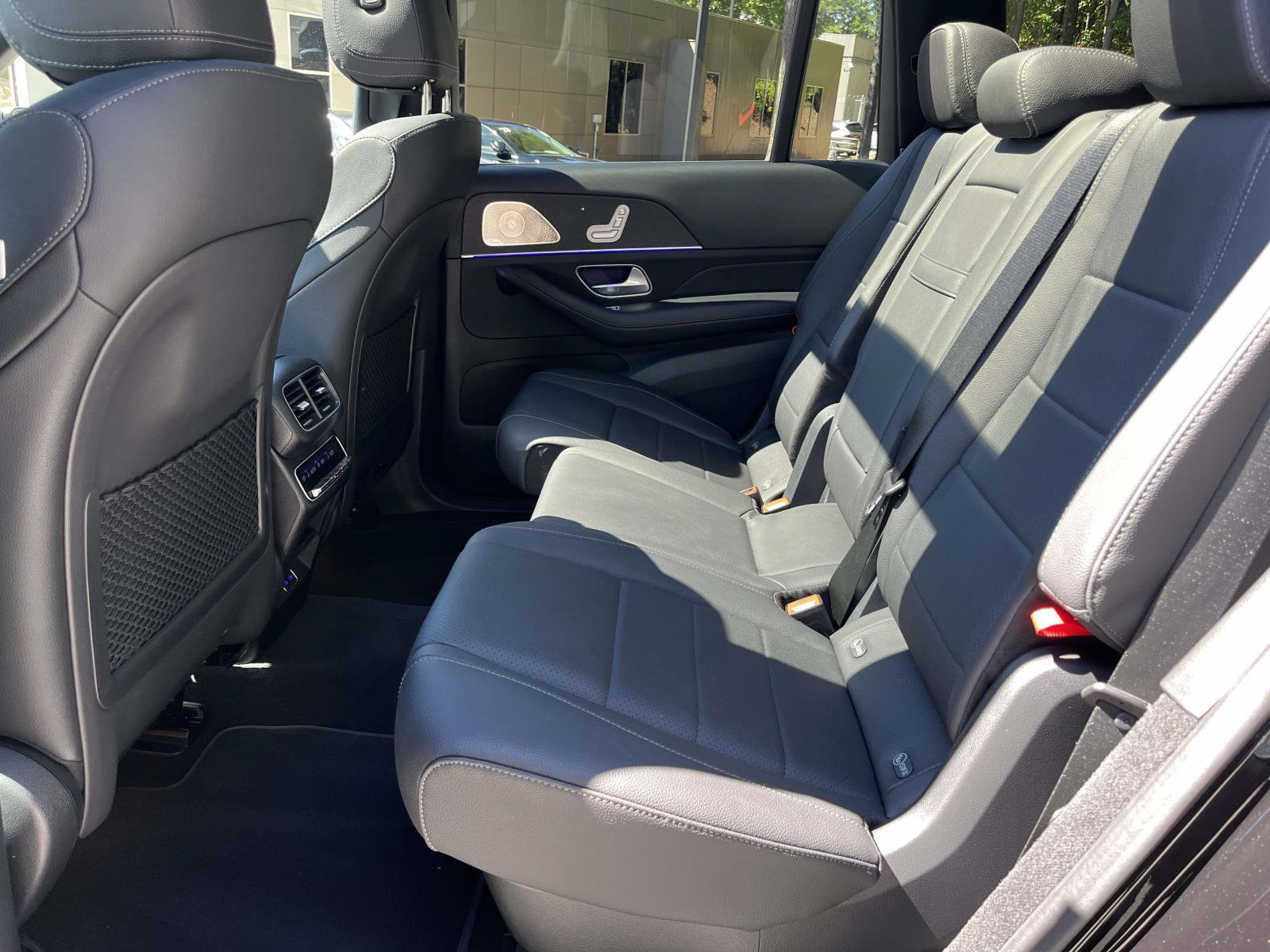 Certified 2025 Mercedes-Benz GLS 450 4MATIC image 46