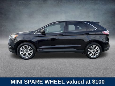 Used 2024 Ford Edge Titanium image 2