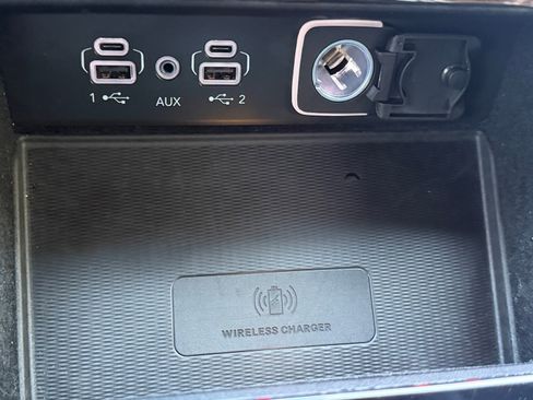 Used 2022 Jeep Grand Cherokee Altitude RWD image 25