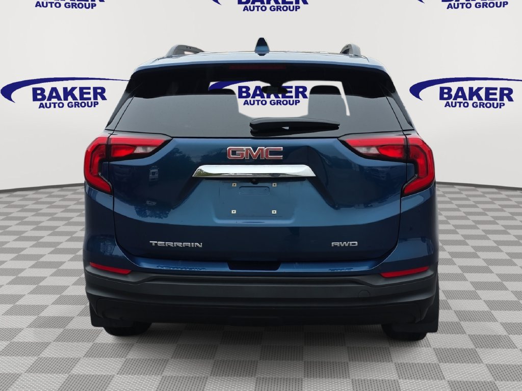 Used 2020 GMC Terrain SLE w/ Driver Convenience Package AWD/4WD image 4