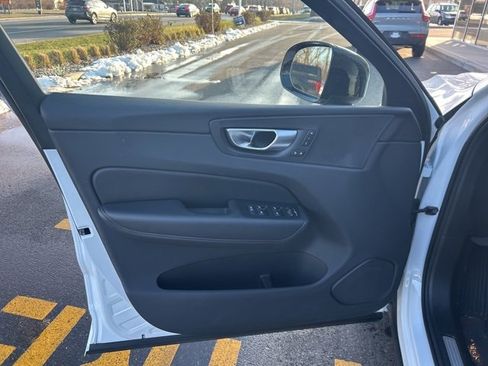 Certified 2025 Volvo XC60 B5 Plus image 16