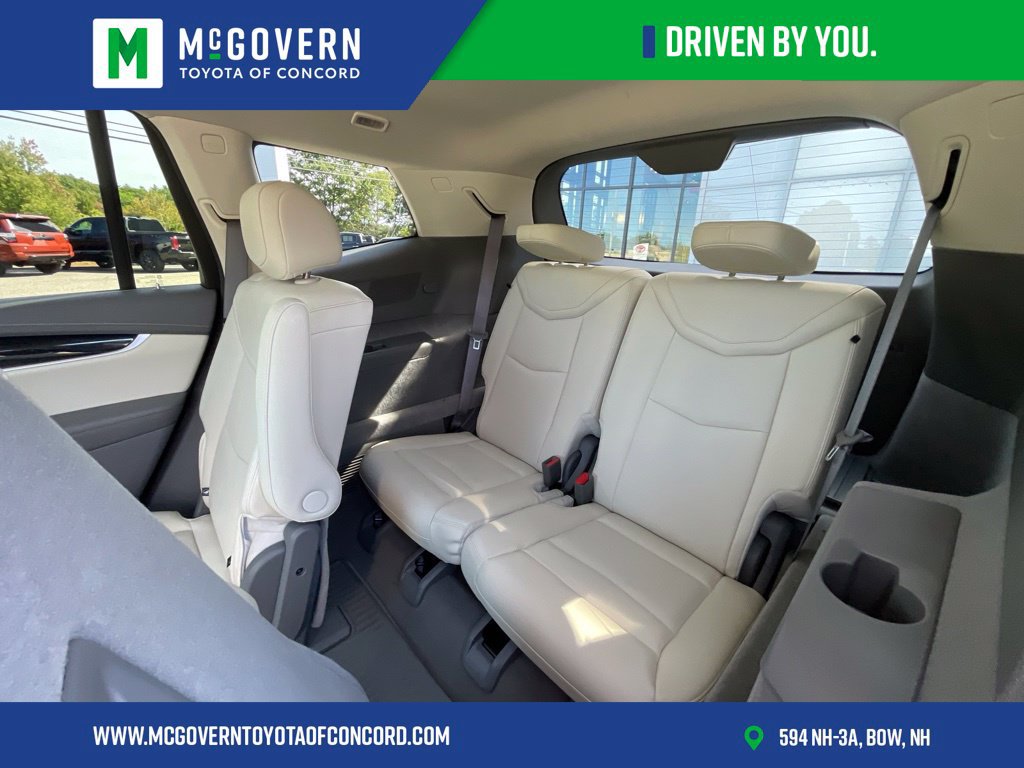 Used 2025 Cadillac XT6 Premium Luxury AWD/4WD image 30