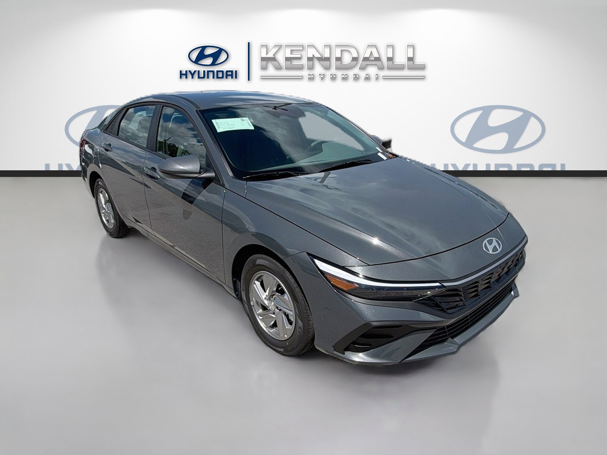 New 2026 Hyundai Elantra SE FWD image 1